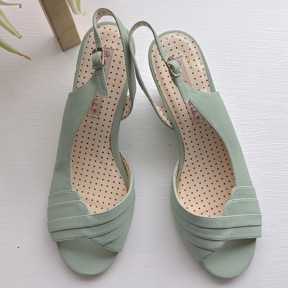 B.A.I.T. (But Another Innocent Tale) strap sandals - Picture 2 of 4